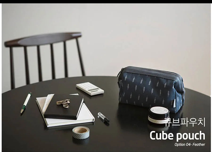 Nueva bolsa de cosméticos de moda para mujer, bolsas de maquillaje impermeables.