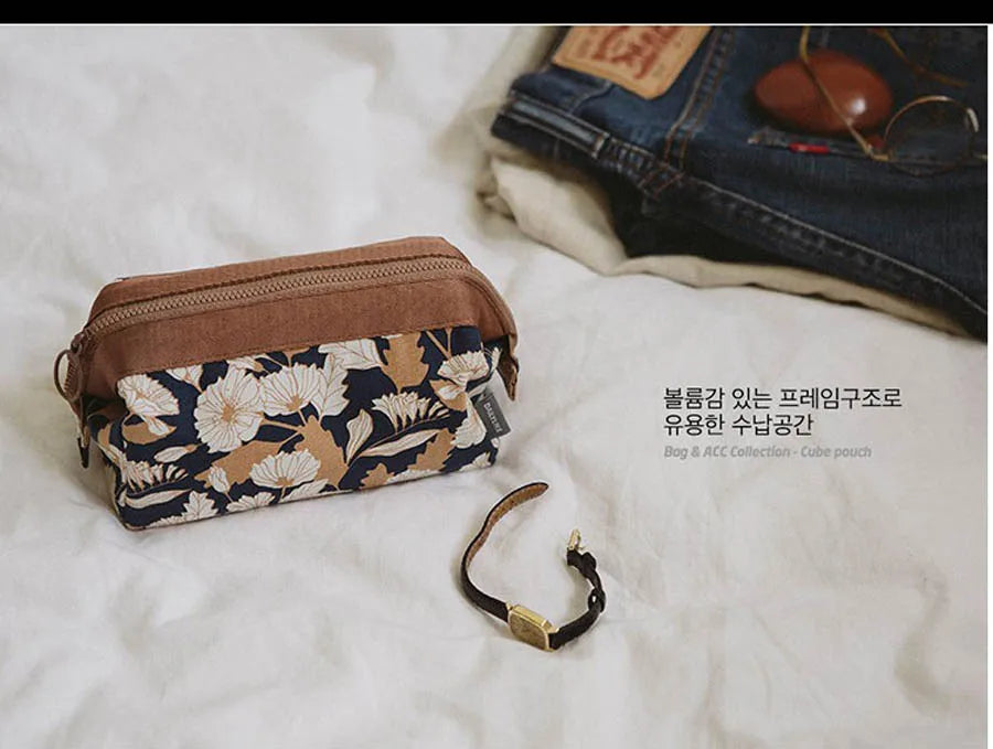 Nueva bolsa de cosméticos de moda para mujer, bolsas de maquillaje impermeables.