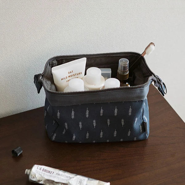 Nueva bolsa de cosméticos de moda para mujer, bolsas de maquillaje impermeables.