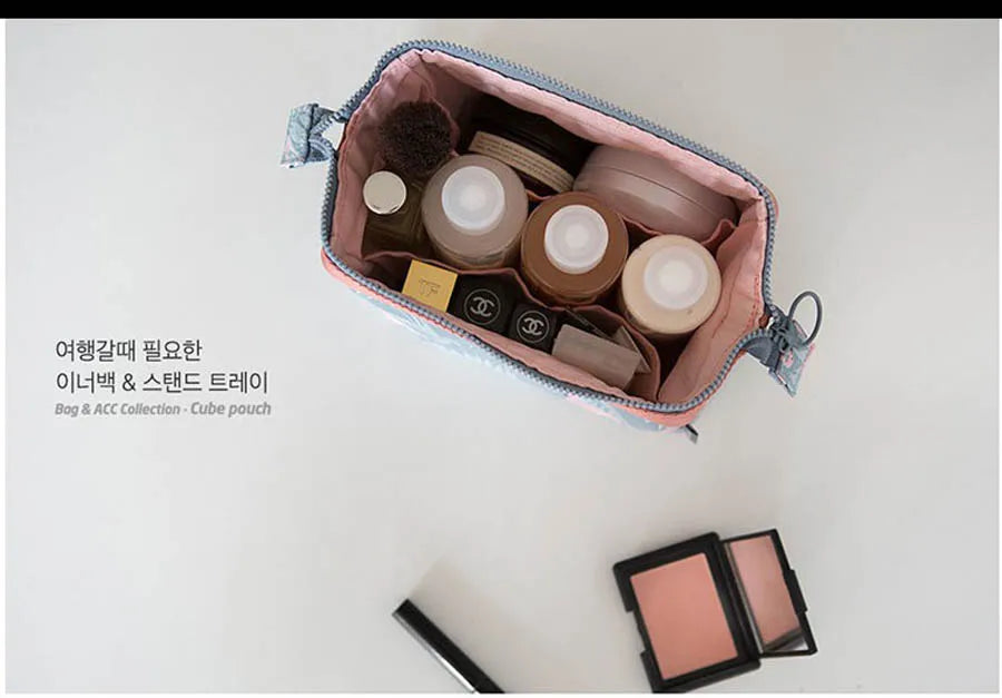 Nueva bolsa de cosméticos de moda para mujer, bolsas de maquillaje impermeables.