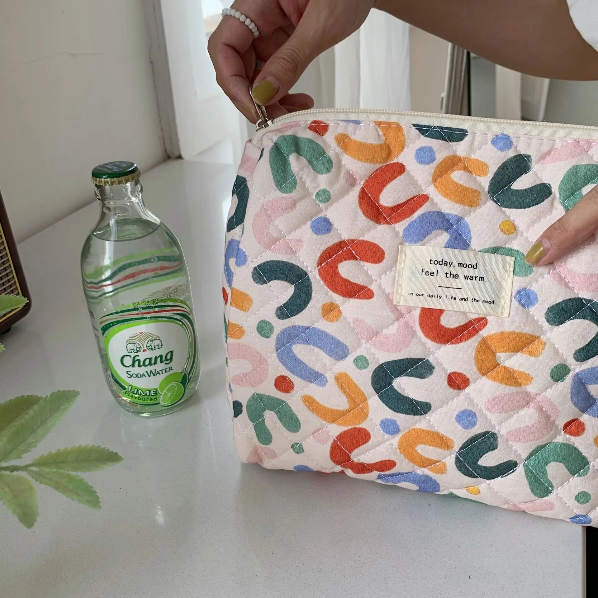 Bolsas de cosméticos de gran capacidad para mujer.