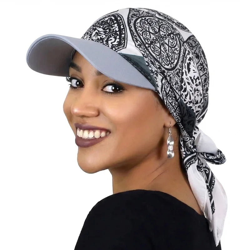 Gorro de Satén con Visera