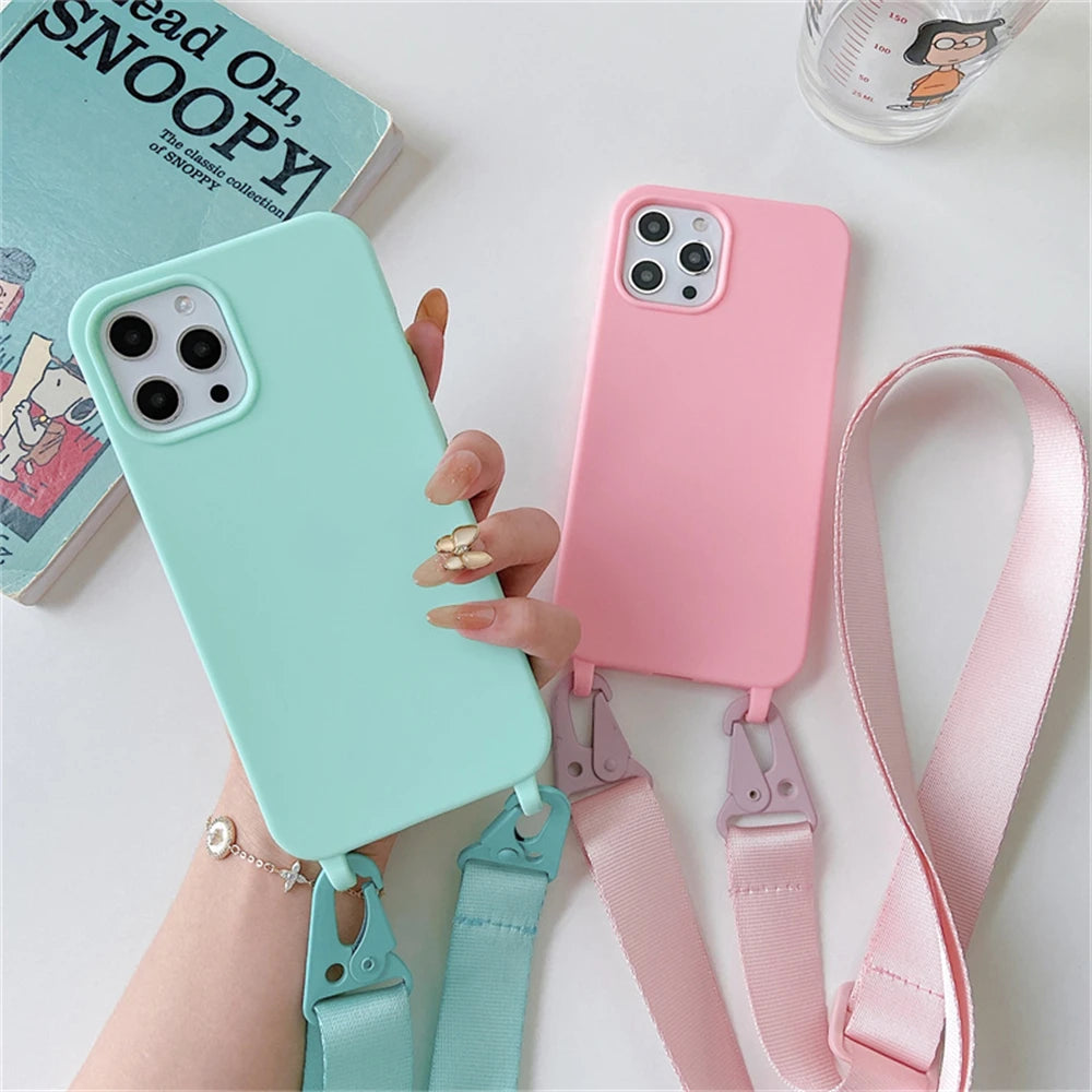 Funda de silicona mate con cordón y correa para collar cruzado para iPhone 17 16 15 14 Pro Max 11 12 13 XR X XS 8 Plus